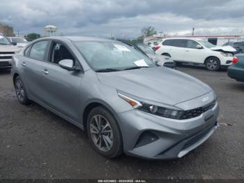  Salvage Kia Forte