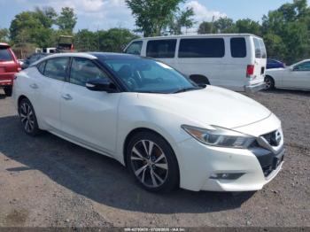  Salvage Nissan Maxima