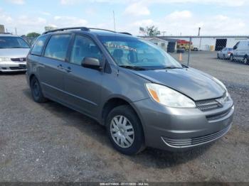  Salvage Toyota Sienna