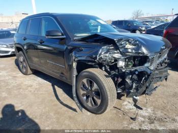  Salvage Jeep Grand Cherokee