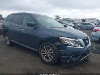  Salvage Nissan Pathfinder