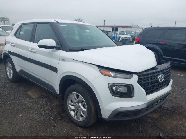  Salvage Hyundai VENUE