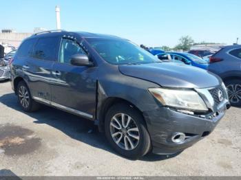  Salvage Nissan Pathfinder