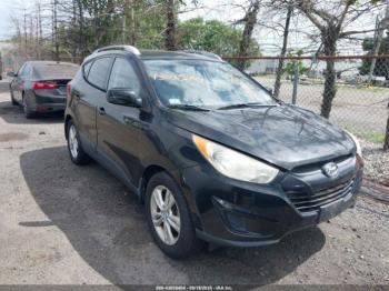  Salvage Hyundai TUCSON