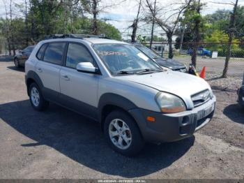  Salvage Hyundai TUCSON