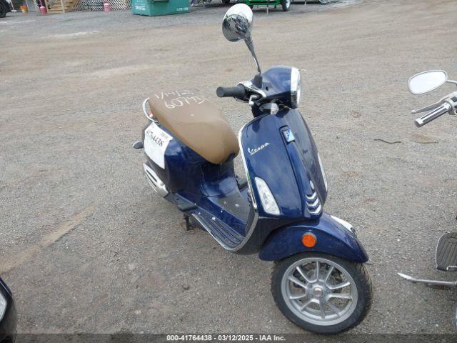 Salvage Vespa Primavera Sprint