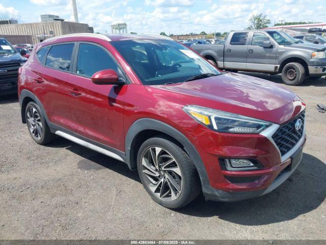  Salvage Hyundai TUCSON