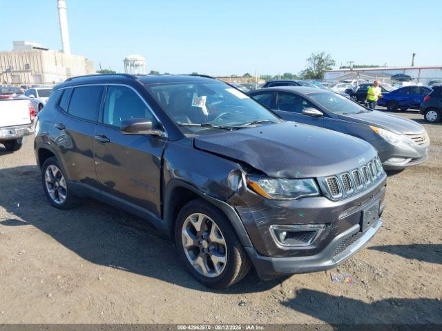  Salvage Jeep Compass