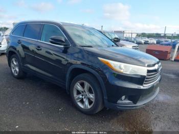  Salvage Toyota Highlander