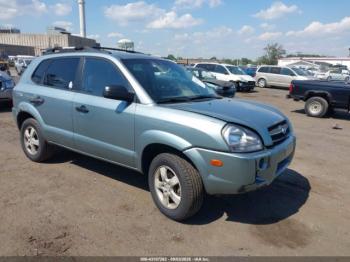  Salvage Hyundai TUCSON