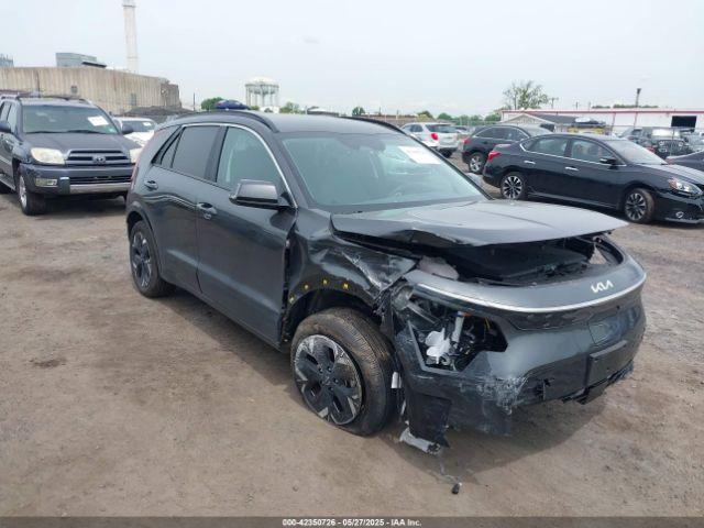  Salvage Kia Niro
