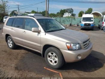  Salvage Toyota Highlander