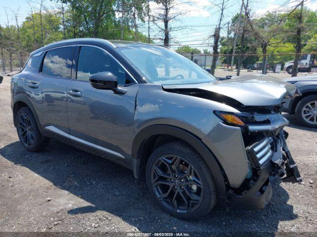  Salvage Nissan Kicks