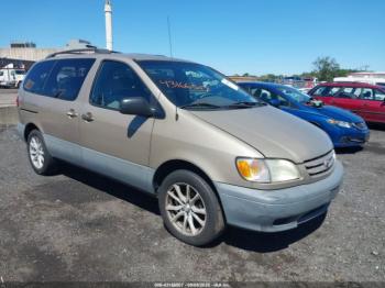  Salvage Toyota Sienna