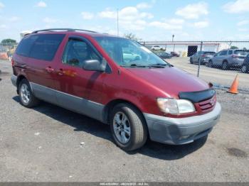  Salvage Toyota Sienna
