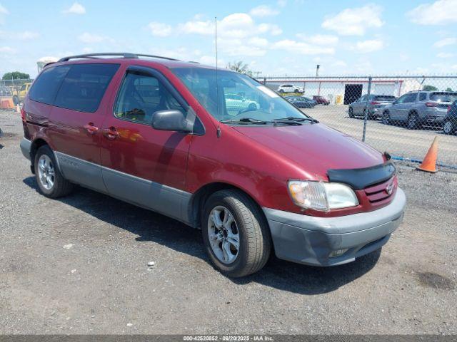  Salvage Toyota Sienna