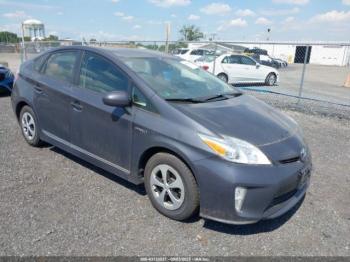  Salvage Toyota Prius