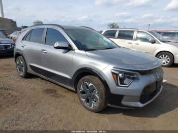  Salvage Kia Niro