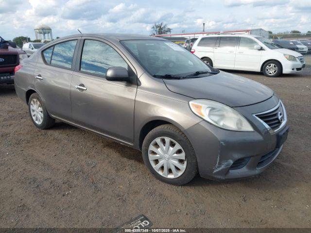  Salvage Nissan Versa
