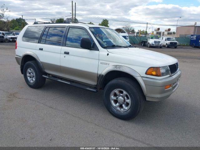  Salvage Mitsubishi Montero Sport