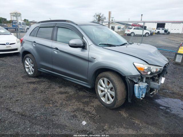  Salvage Mitsubishi Outlander