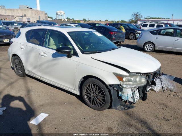  Salvage Lexus Ct