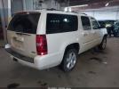 Chevrolet Suburban 1500 Ltz Image 4
