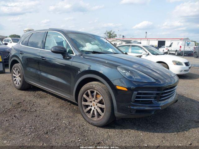  Salvage Porsche Cayenne