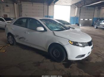 Salvage Kia Forte