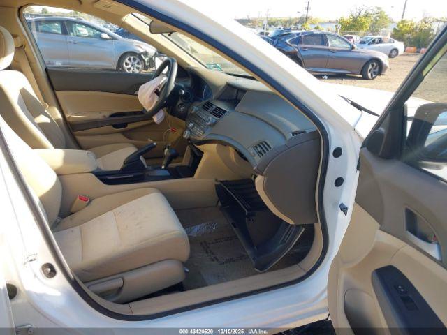 Honda Accord 2.4 Lx Image 13