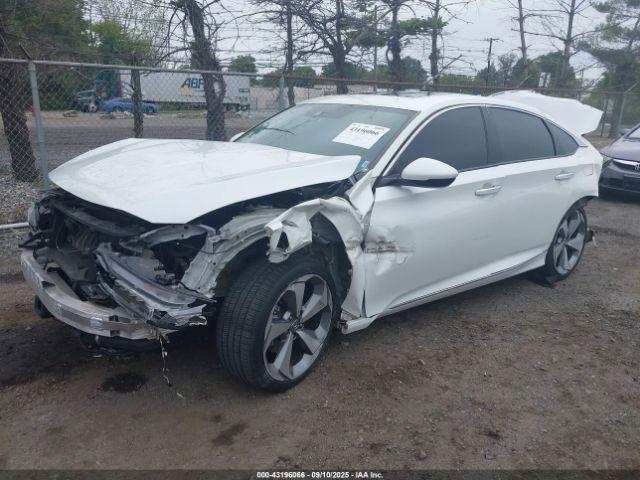 Honda Accord Touring Image 3