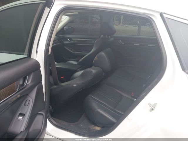 Honda Accord Touring Image 9