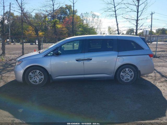 Honda Odyssey Lx Image 13