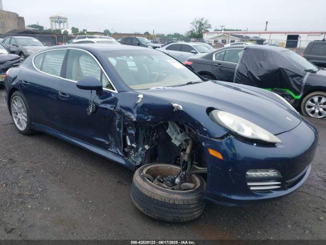  Salvage Porsche Panamera