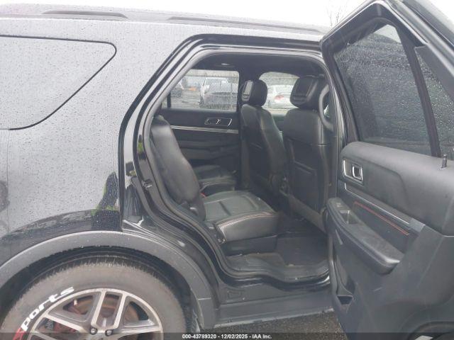 Ford Explorer Sport Image 7