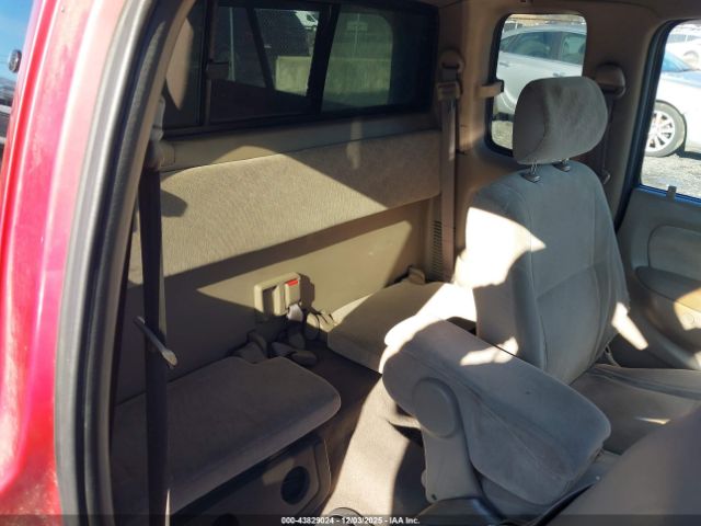 Toyota Tacoma Image 4