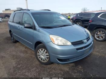  Salvage Toyota Sienna