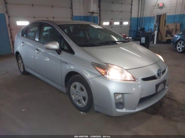  Salvage Toyota Prius