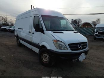  Salvage Mercedes-Benz Sprinter 2500