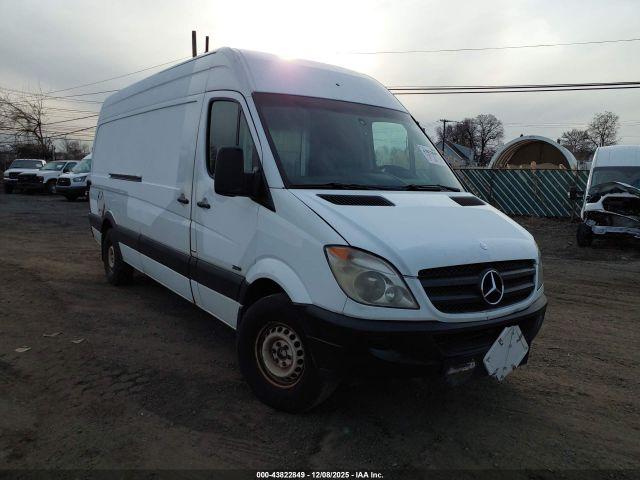  Salvage Mercedes-Benz Sprinter 2500