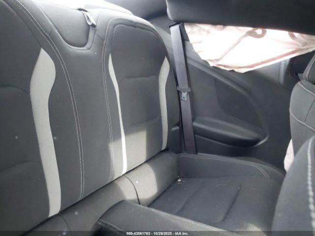 Chevrolet Camaro 1lt Image 12