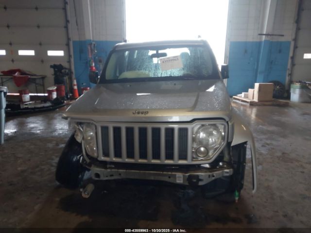 Jeep Liberty Sport Image 11