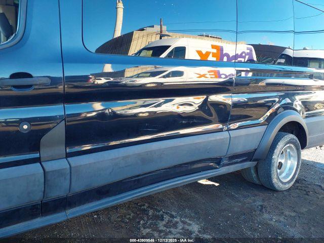 Ford Transit Xlt Image 5