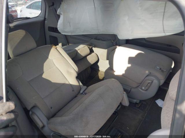 Honda Odyssey Lx Image 16