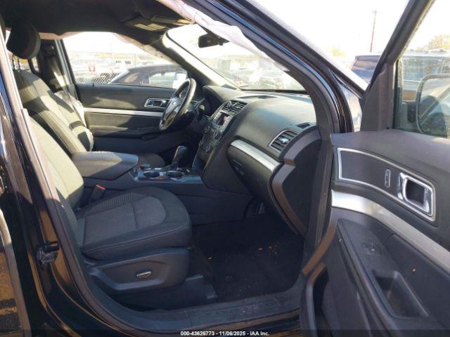 Ford Explorer Xlt Image 16