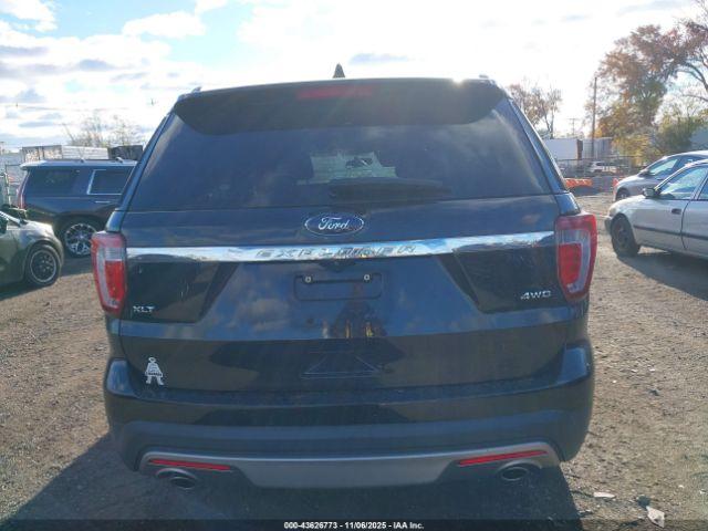 Ford Explorer Xlt Image 12
