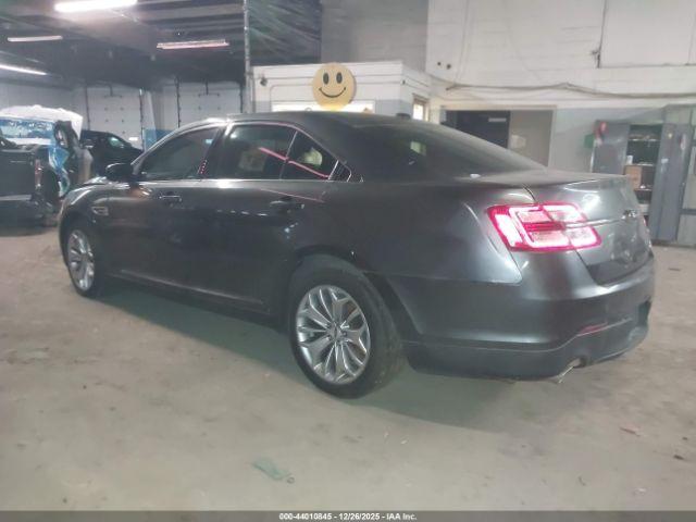 Ford Taurus Limited Image 3