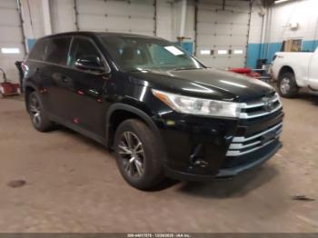  Salvage Toyota Highlander