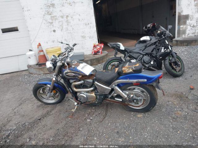 Suzuki Vz800 Image 11
