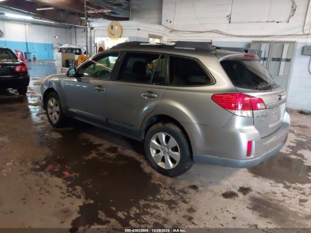 Subaru Outback 2.5i Premium Image 6